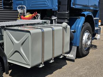 R 112M 4x2 / UNIQUE / TOPCONDITION